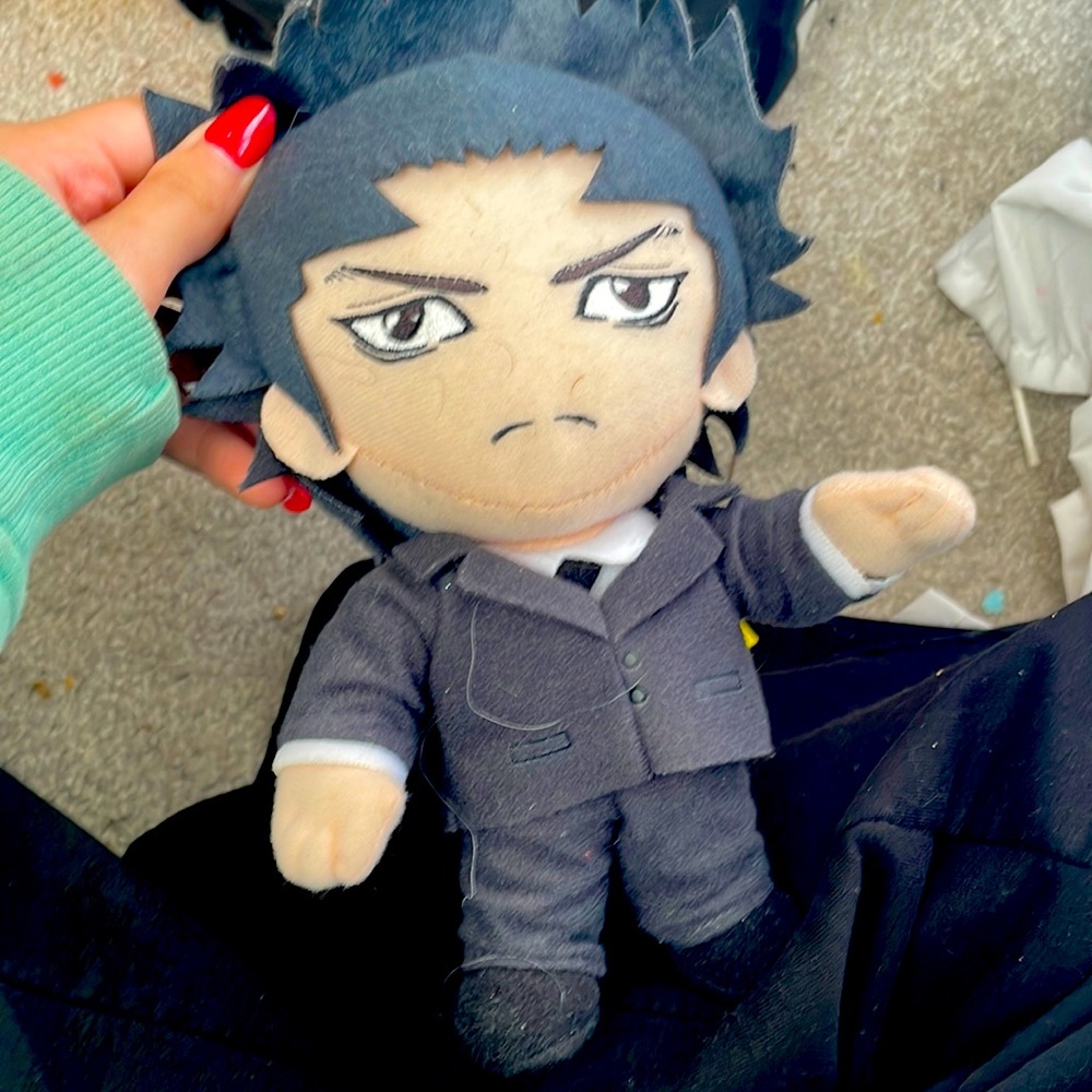 Yusei matsuri asassination classroom still has the tag on it and everything